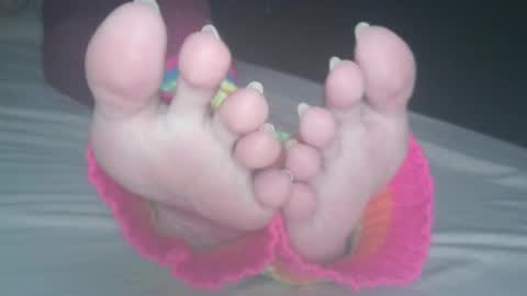 Viv West online show from January 6, 5:30 am