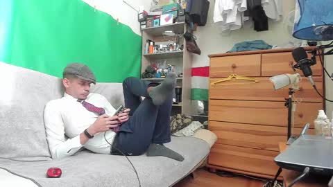 Virg Lszl online show from October 12, 1:21 pm