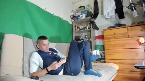 Virg Lszl online show from October 21, 11:33 am