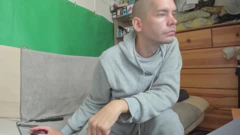 Virg Lszl online show from November 2, 1:24 pm