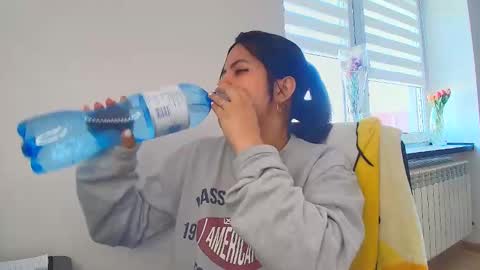 Snapshot of tell_me_goddess chatting on April 30, 7:25 am Amazing SALOME online show from April 30, 7:25 am