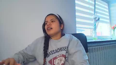 Snapshot of tell_me_goddess chatting on May 6, 4:45 pm Amazing SALOME online show from May 6, 4:45 pm