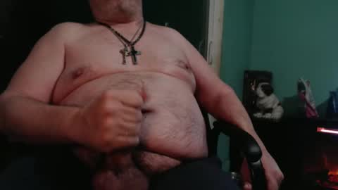 Snapshot of templargeor chatting on October 31, 3:40 am Templargeor online show from October 31, 3:40 am