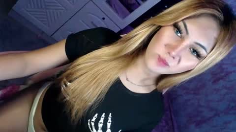 Im Dianna DONT FORGET TO FOLLOW ME   online show from September 9, 9:20 am