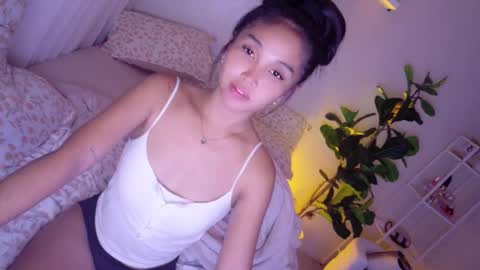 temptessa20 online show from December 14, 1:38 pm