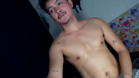 Snapshot of tempting_jon chatting on February 6, 8:07 am tempting_jon online show from February 6, 8:07 am