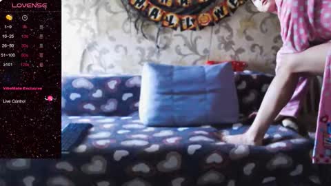 Snapshot of tender__ada chatting on October 26, 7:36 am Ada online show from October 26, 7:36 am