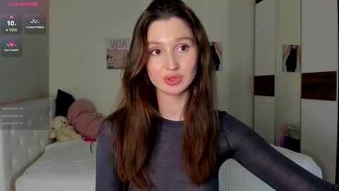 Sexy girl Li online show from December 14, 5:25 pm