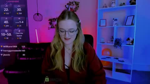 ur Louise online show from April 12, 11:32 pm