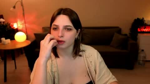 Snapshot of tender_meow chatting on May 17, 12:52 am tender_meow online show from May 17, 12:52 am