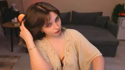 Snapshot of tender_meow chatting on June 12, 10:08 pm tender_meow online show from June 12, 10:08 pm