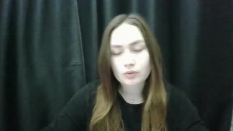 Snapshot of tendre_amelia chatting on November 8, 1:11 pm tendre_amelia online show from November 8, 1:11 pm