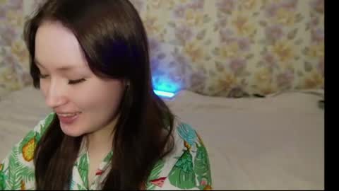 Snapshot of tendre_amelia chatting on June 16, 10:07 am tendre_amelia online show from June 16, 10:07 am