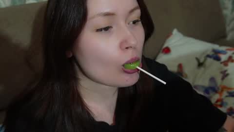 Snapshot of tendre_amelia chatting on July 18, 9:29 pm tendre_amelia online show from July 18, 9:29 pm