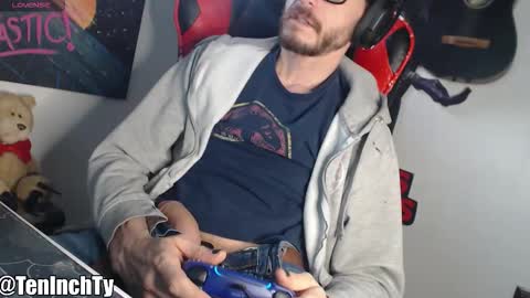 Ty online show from December 3, 4:38 pm