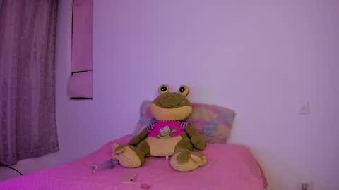 Leah online show from September 20, 1:06 am