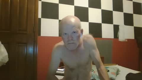 Snapshot of terdy2366 chatting on November 5, 7:52 am terdy2366 online show from November 5, 7:52 am