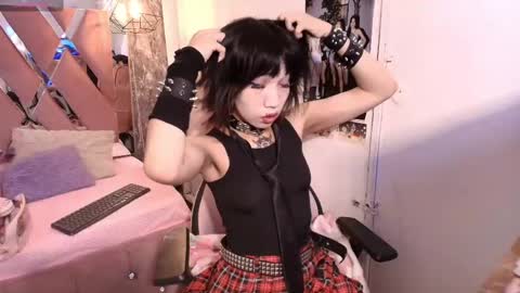 Terra Elowen online show from September 24, 11:35 am