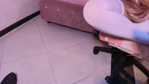 Terra Elowen online show from November 9, 11:41 am