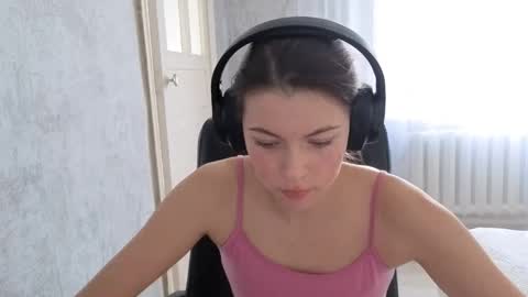 Anny Simpson online show from October 13, 4:23 am