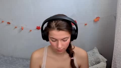 Anny Simpson online show from October 16, 6:03 am