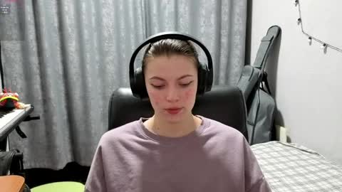 Anny Simpson online show from April 23, 8:22 pm