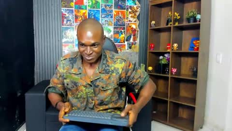 Snapshot of terranze_z chatting on March 7, 4:13 am terranze_z online show from March 7, 4:13 am