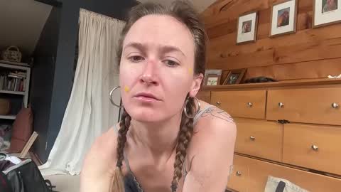 Snapshot of terraworship chatting on March 4, 5:34 pm Terra Worship Findomme online show from March 4, 5:34 pm