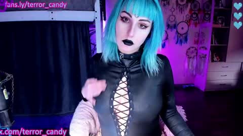 CRY BABY online show from April 26, 11:13 pm