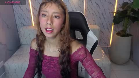 Snapshot of terry_tx chatting on October 9, 12:47 pm Online 800 to 1400 online show from October 9, 12:47 pm