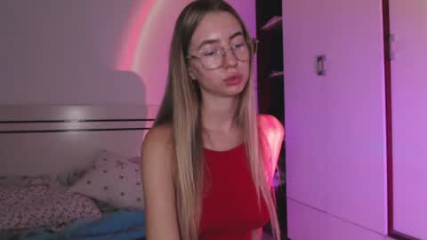 tessa_calmness online show from August 4, 3:43 am