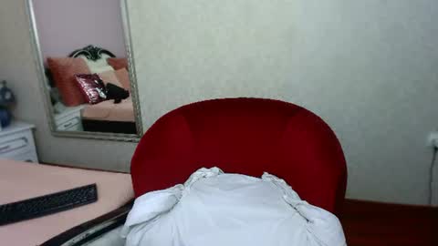 Snapshot of tessa_joy chatting on June 11, 4:21 am Tessa Joy online show from June 11, 4:21 am