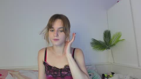 tessa_shy_ online show from June 30, 5:47 pm