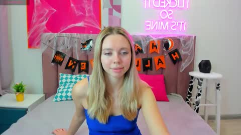 Tessa 3 online show from October 23, 1:05 am
