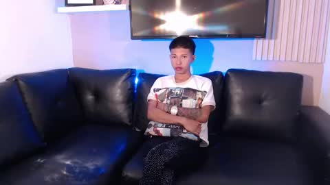 tessachains online show from January 10, 6:04 am