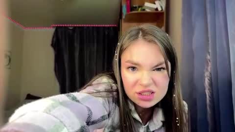 Tessa online show from March 4, 12:55 pm