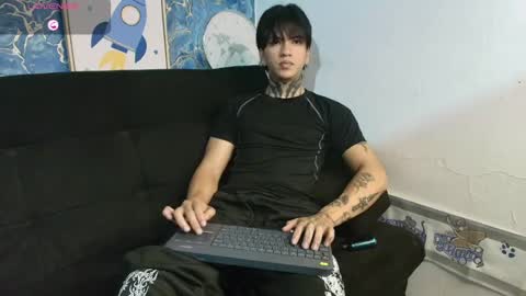 Snapshot of tessarion_black chatting on May 28, 4:10 am Tessarion online show from May 28, 4:10 am