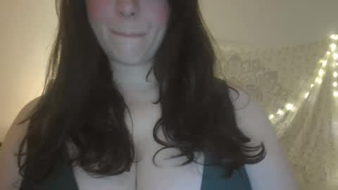 Snapshot of tessatempest chatting on April 26, 7:00 pm tessatempest online show from April 26, 7:00 pm