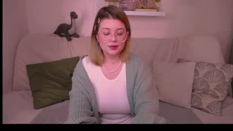 TESSA online show from January 22, 3:31 am