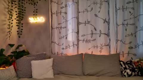 TESSA online show from November 14, 10:25 am