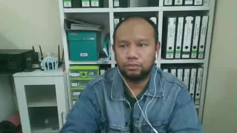 yours online show from December 13, 7:25 am