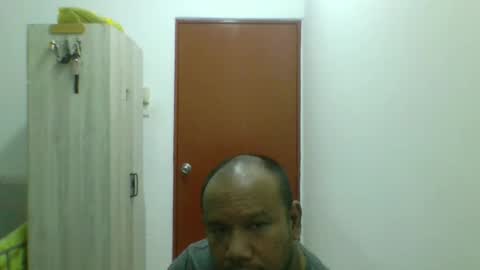 yours online show from February 3, 2:22 pm