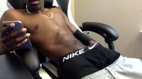 Snapshot of tevvdaren chatting on October 27, 1:04 pm tevvdaren online show from October 27, 1:04 pm