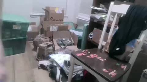 Snapshot of texansm chatting on February 18, 2:40 am Texan online show from February 18, 2:40 am