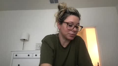 Daphne Summers online show from November 1, 6:43 pm