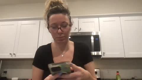 Daphne Summers online show from January 9, 5:59 pm