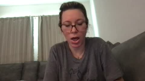 Daphne Summers online show from July 6, 7:49 pm