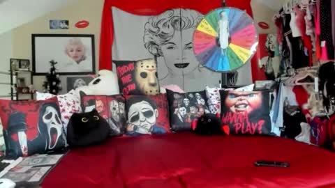 peachy online show from October 21, 6:30 pm