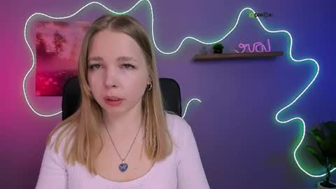 teya_starling online show from April 12, 7:35 am