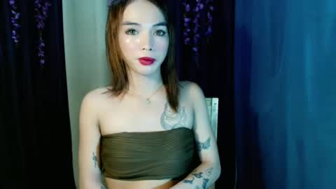 Snapshot of tgirl_jasmine1 chatting on December 14, 5:03 pm Vanessa online show from December 14, 5:03 pm